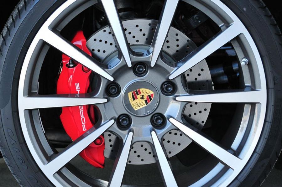  Porsche 911 Carrera S 2012 года  (фото 141 из 155)